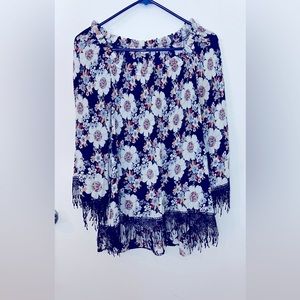 CRINKLE BODICE MULTICOLOR TOP WITH FRINGE HEM/SIZE M